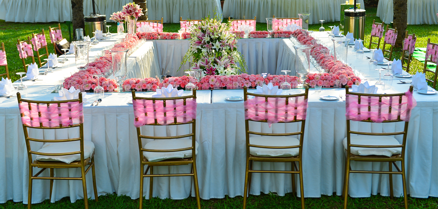 Wedding Table Pink Flower Decorations
